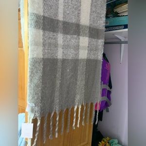 Lauren Conrad Scarf